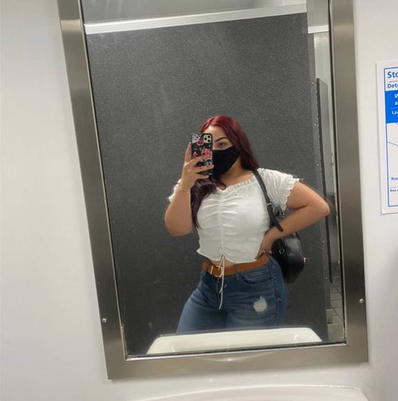 Meet your Posher, Betzy - Picture 1 of 1